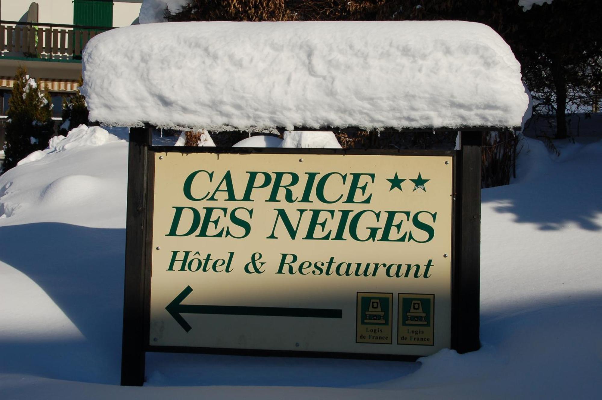 קומבלו Hotel Le Caprice Des Neiges מראה חיצוני תמונה