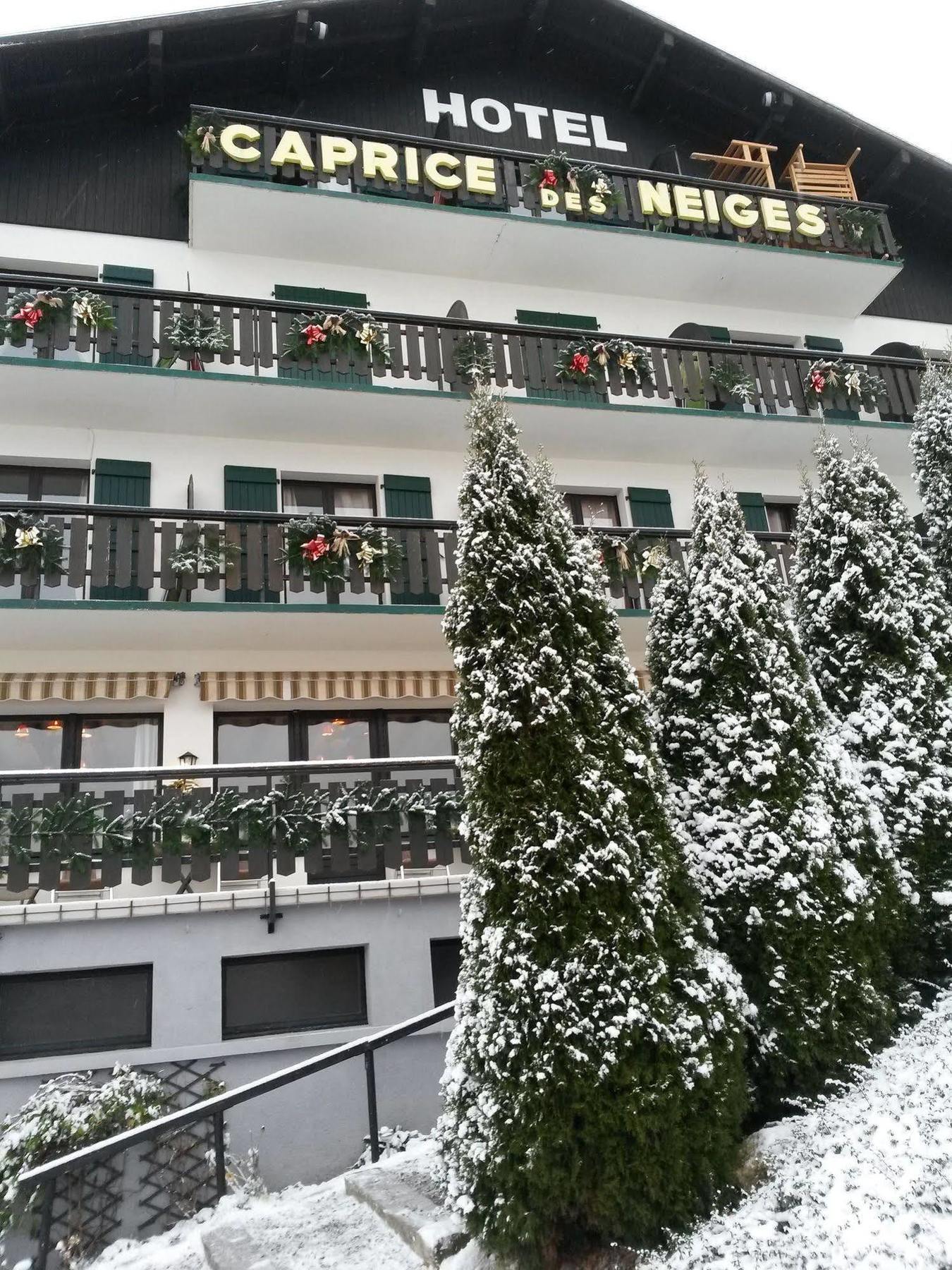 קומבלו Hotel Le Caprice Des Neiges מראה חיצוני תמונה